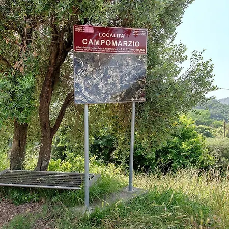 カントリーハウス La Liguria Tra Gli Ulivi 2 *