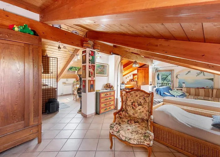 Country house La Liguria Tra Gli Ulivi 2