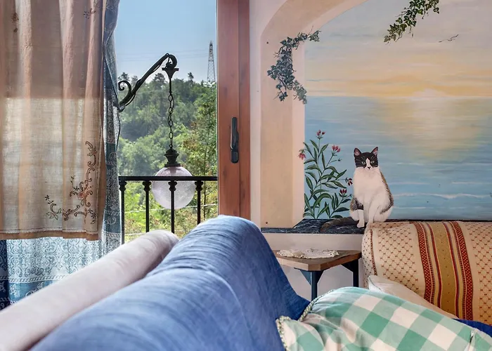 La Liguria Tra Gli Ulivi 2 *